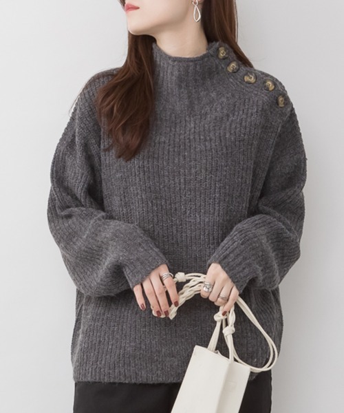 aity(アイティ)の「M-5L バルキーサイドボタンハイネックセーター(ニット/セーター・レディース・ブラック/チャコールグレー/ライトグレー・4L~5L/LL~3L/M~L)」の9枚目の写真