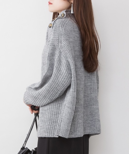 aity(アイティ)の「M-5L バルキーサイドボタンハイネックセーター(ニット/セーター・レディース・ブラック/チャコールグレー/ライトグレー・4L~5L/LL~3L/M~L)」の5枚目の写真