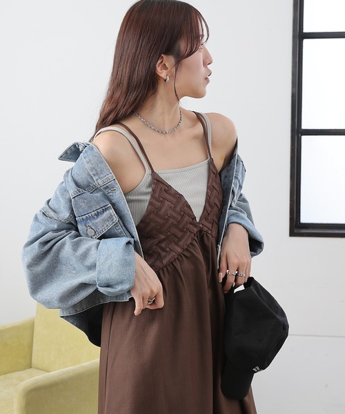 COLONY 2139(コロニートゥーワンスリーナイン)の「異素材ドッキングキャミワンピース(ワンピース・レディース・ブラウン/ブラック・FREE)」の2枚目の写真