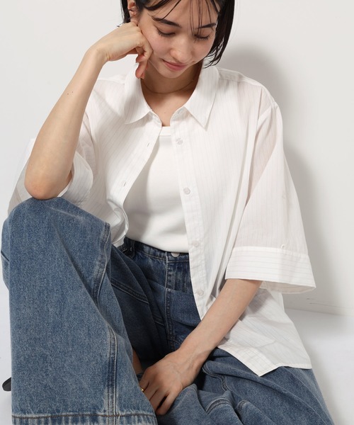 evernavy（エバーネイビー）の「オーバーサイズ半袖2wayストライプシャツ（シャツ/ブラウス・レディース・キナリ/オフホワイト・M）」の7枚目の写真