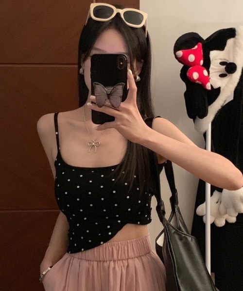 Teem Store(チームストア)の「【カップ付き】ナチュ盛れ ドット柄キャミソール(キャミソール・レディース・ブラック/ホワイト/グレー・F)」の6枚目の写真