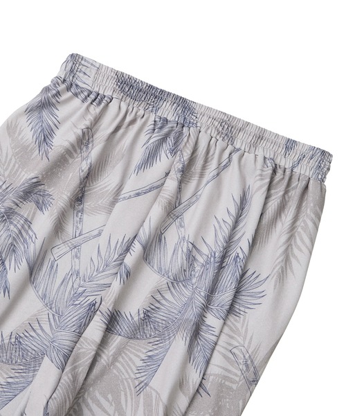 Julier Yoga and Relax（ジュリエヨガアンドリラックス）の「Julier palm treeプリントギャザーパンツ（その他パンツ・レディース・オレンジ/ベージュ・1/0）」の3枚目の写真