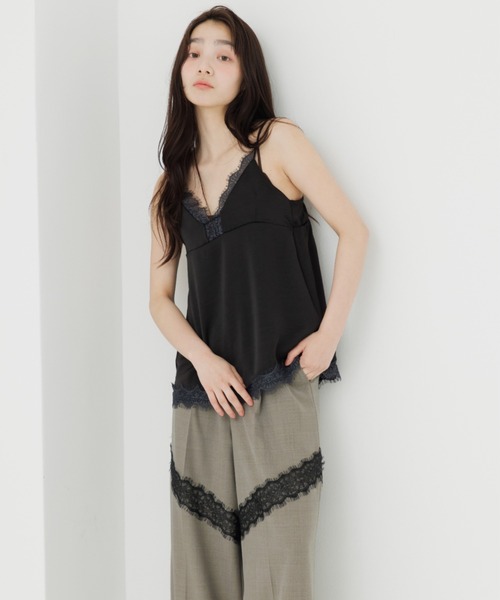 SENEE(セニー)の「lace docking wide pants(レースドッキングワイドパンツ)(スラックス・レディース・グレー/ブラック/ベージュ・MEDIUM/SMALL)」の21枚目の写真
