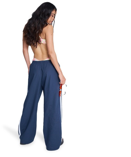 ROXY(ロキシー)の「ROXY ウィメンズ WELCOME HOME PANT ロングパンツ 【2026年春夏モデル】/ウエストゴム(その他パンツ・レディース・ブラック系その他2/ネイビー・MEDIUM/SMALL/X-SMALL)」の10枚目の写真