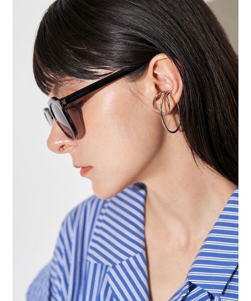 ELENDEEK(エレンディーク)の「FACET FRAME SUNGLASSES(サングラス・レディース・ブラック/ブラウン/ベージュ・FREE)」の7枚目の写真
