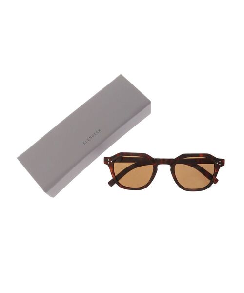 ELENDEEK(エレンディーク)の「FACET FRAME SUNGLASSES(サングラス・レディース・ブラック/ブラウン/ベージュ・FREE)」の21枚目の写真