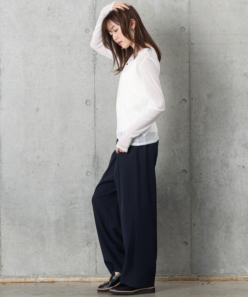 MAISONCOMFY (メゾンコンフィ)の「【ほんのり透け感のあるシアーカットソー】1枚でもレイヤードでも「サマ」になる優秀アイテム(Tシャツ/カットソー・レディース・ブラック/サックスブルー/ホワイト・FREE)」の11枚目の写真