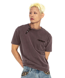 XTONZ（エクストーンズ）の「XTT154 チェックヘンリーネックウォッシングクロップTシャツ (パープル/ブラウン)（Tシャツ/カットソー）」