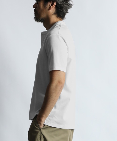 The DUFFER of ST.GEORGE(ザダファーオブセントジョージ)の「'COOLFIBER' PLATING V-NECK OPEN COLLAR TEE:吸水速乾・防シワ クールファイバー Vネック オープンカラー スキッパーTシャツ(Tシャツ/カットソー・メンズ・チャコールグレー/ホワイト/ブラック/ネイビー・SMALL/X-LARGE/LARGE/MEDIUM)」の13枚目の写真