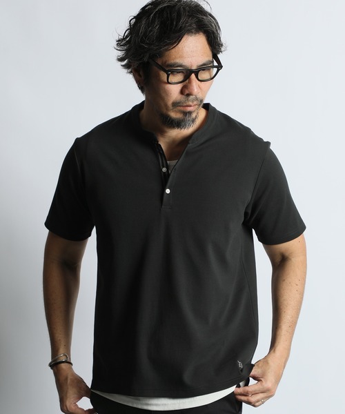 The DUFFER of ST.GEORGE(ザダファーオブセントジョージ)の「'COOLFIBER' PLATING V-NECK OPEN COLLAR TEE:吸水速乾・防シワ クールファイバー Vネック オープンカラー スキッパーTシャツ(Tシャツ/カットソー・メンズ・チャコールグレー/ホワイト/ブラック/ネイビー・SMALL/X-LARGE/LARGE/MEDIUM)」の7枚目の写真
