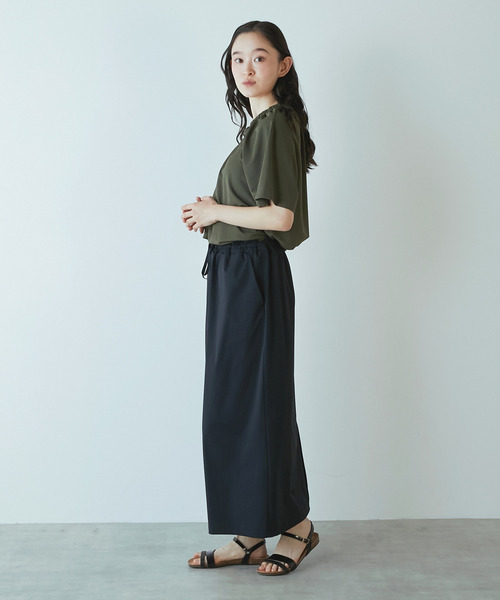 LOGEMENT DE CLAIRE(ロジュモンドクレール)の「【Allease/オールイーズ】ギャザーカットブラウス(Tシャツ/カットソー・レディース・モカ/カーキ/ブラック/オフホワイト・FREE)」の22枚目の写真