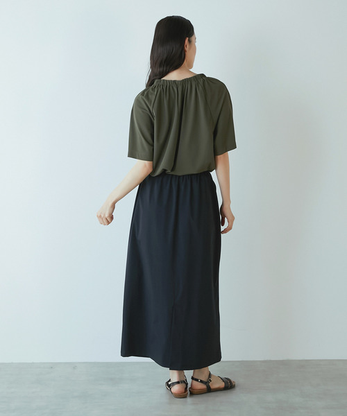 LOGEMENT DE CLAIRE(ロジュモンドクレール)の「【Allease/オールイーズ】ギャザーカットブラウス(Tシャツ/カットソー・レディース・モカ/カーキ/ブラック/オフホワイト・FREE)」の18枚目の写真