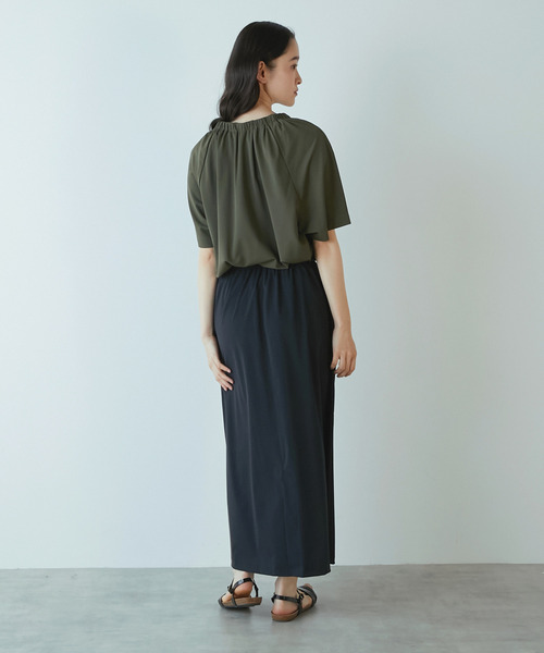 LOGEMENT DE CLAIRE(ロジュモンドクレール)の「【Allease/オールイーズ】ギャザーカットブラウス(Tシャツ/カットソー・レディース・モカ/カーキ/ブラック/オフホワイト・FREE)」の16枚目の写真