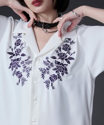 10点 刺繍ブラウスパンチング 白 チェリーダメージウォッシングデニムフィットパンツ【アイボリー】