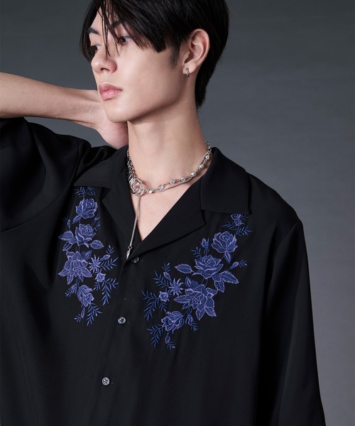 Ellno Loset(エルノロゼット)の「【機能性付き】ローズ刺繍開襟シャツ/SETUP対応(シャツ/ブラウス・メンズ・ブラック/チャコール/オフホワイト・LARGE/MEDIUM/SMALL)」の8枚目の写真