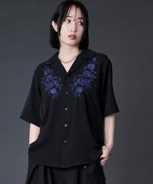 Ellno Loset(エルノロゼット)の「【機能性付き】ローズ刺繍開襟シャツ/SETUP対応(シャツ/ブラウス・メンズ・ブラック/チャコール/オフホワイト・LARGE/MEDIUM/SMALL)」の18枚目の写真