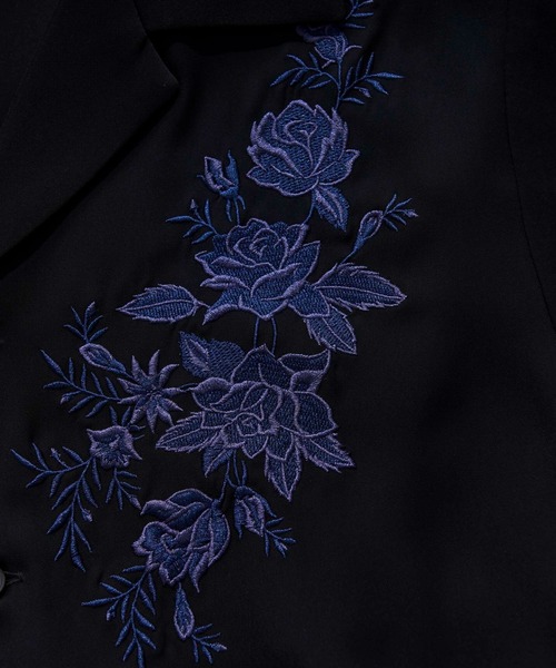 Ellno Loset(エルノロゼット)の「【機能性付き】ローズ刺繍開襟シャツ/SETUP対応(シャツ/ブラウス・メンズ・ブラック/チャコール/オフホワイト・LARGE/MEDIUM/SMALL)」の7枚目の写真