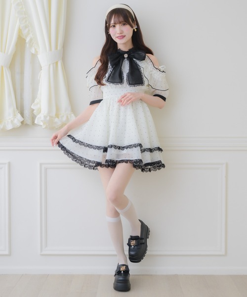 couture BY ROJITA(クチュールバイロジータ)の「【Mサイズ/ロング丈】ボウタイリボンアメスリ風ワンピース(ワンピース・レディース・ブラック/マルチ/ピンク/ブルー・FREE/MEDIUM)」の10枚目の写真