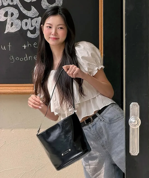RAIMENT(レイメント)の「Stud Band Basket Bag_Black(ショルダーバッグ・レディース・その他・FREE)」の1枚目の写真