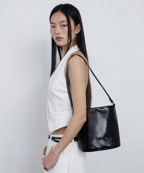 RAIMENT(レイメント)の「Stud Band Basket Bag_Black(ショルダーバッグ・レディース・その他・FREE)」の7枚目の写真