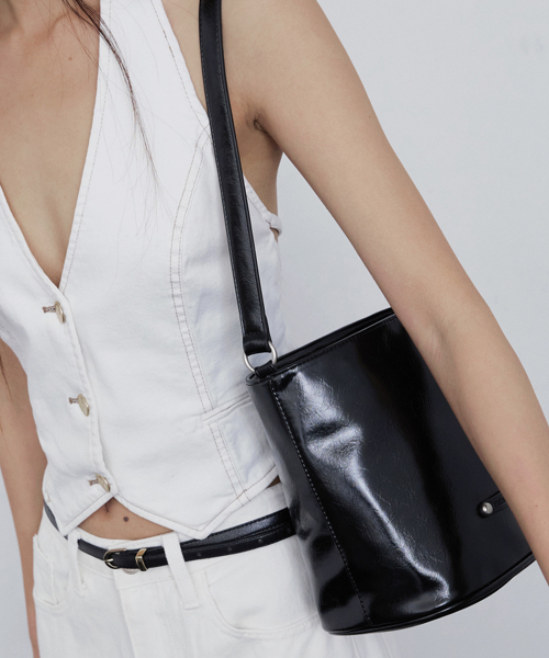 RAIMENT(レイメント)の「Stud Band Basket Bag_Black(ショルダーバッグ・レディース・その他・FREE)」の8枚目の写真
