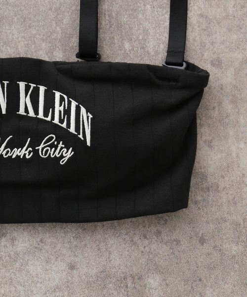 Calvin Klein（カルバン・クライン）の「Calvin Klein / カルバン クライン LIGHTLY LINED BANDEAU（その他アンダーウェア/インナー・レディース・ブラック・SMALL/MEDIUM）」の4枚目の写真