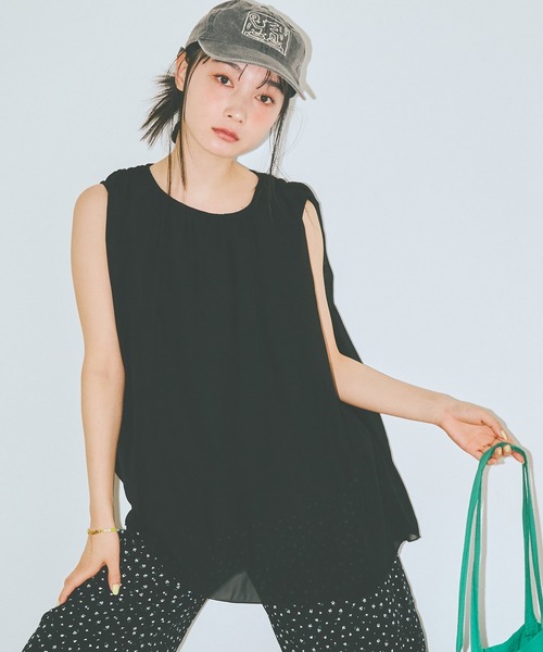 COLORME(カラーミー)の「【AKB48 伊藤百花 着用】シフォンノースリーブトップス(シャツ/ブラウス・レディース・ブラック/ライトブルー・FREE)」の6枚目の写真