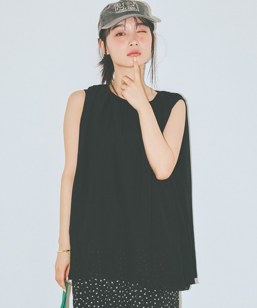 COLORME(カラーミー)の「【AKB48 伊藤百花 着用】シフォンノースリーブトップス(シャツ/ブラウス・レディース・ブラック/ライトブルー・FREE)」の5枚目の写真