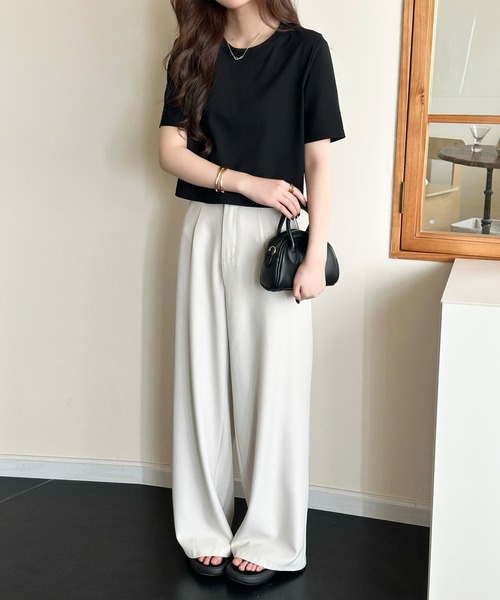 DAY CLOSET(デイ クローゼット)の「【UVカット率98%/UPF50+/汗染み防止/撥水】半袖 バック ワンポイント ボックス シルエット Tシャツ レディース(Tシャツ/カットソー・レディース・ブラック/ホワイト/チャコールグレー・L/M)」の13枚目の写真