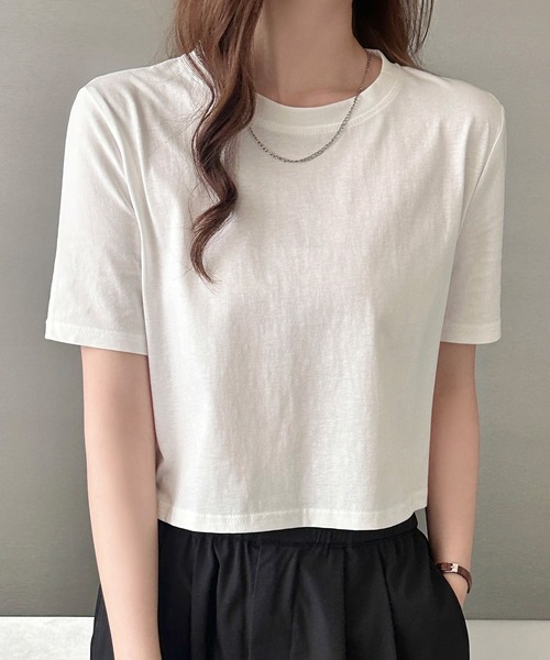 DAY CLOSET(デイ クローゼット)の「【UVカット率98%/UPF50+/汗染み防止/撥水】半袖 バック ワンポイント ボックス シルエット Tシャツ レディース(Tシャツ/カットソー・レディース・ブラック/ホワイト/チャコールグレー・L/M)」の4枚目の写真
