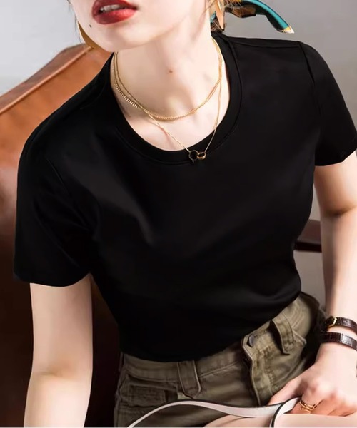 lulufa(ルルファ)の「コンパクトシルエット 艶感 上品 シルケット半袖 Tシャツ(Tシャツ/カットソー・レディース・ブラック/ホワイト・FREE)」の3枚目の写真