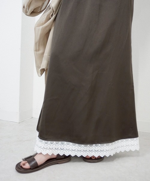 gossara(ゴサラ)の「【女性らしいディテール】レースサテンマーメイドスカート(スカート・レディース・ダークブラウン/オフホワイト・FREE)」の17枚目の写真