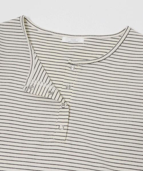 ITEMS URBANRESEARCH(アイテムズ アーバンリサーチ)の「ワッフル半袖Tシャツ(Tシャツ/カットソー・レディース・グレー/ブラック/オフホワイト・FREE)」の10枚目の写真