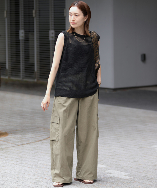 SLOBE IENA(スローブイエナ)の「CNドレープポプリンカーゴパンツ(カーゴパンツ・レディース・ブラウン/カーキ・36/38)」の22枚目の写真