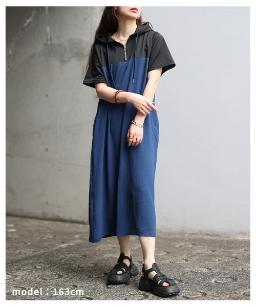 Sawa a la mode(サワアラモード)の「配色切り替えフーディーワンピース(ワンピース・レディース・ブルー/カーキ・FREE)」の8枚目の写真