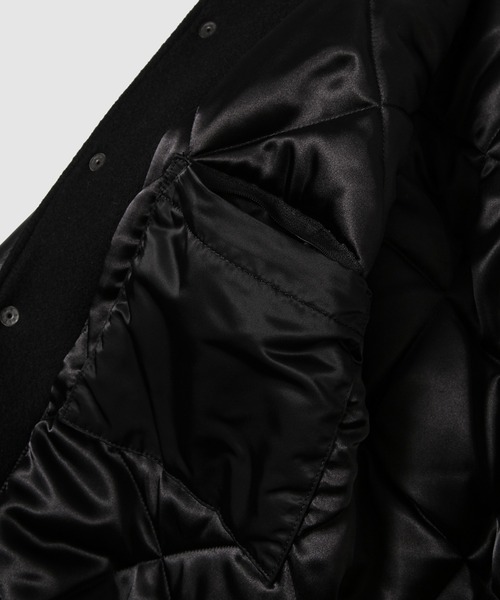 JUNYA WATANABE MAN(ジュンヤワタナベマン)の「Stussy W-NAME 「Dragon」PRINT STADIUM JACKET(スタジャン・メンズ・ブラック・L/M/S/XS/XL)」の5枚目の写真
