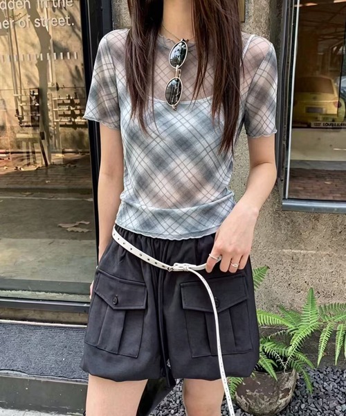 Chiina(チーナ)の「【Chiina】シアーチェック柄半袖トップス(Tシャツ/カットソー・レディース・ブラック/グレー/ブルー・FREE)」の4枚目の写真