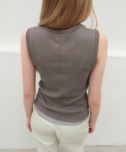LEVAR(レバー)の「Crew-neck Sleeveless Top - Taupe Brown(Tシャツ/カットソー・レディース・その他・FREE)」の3枚目の写真