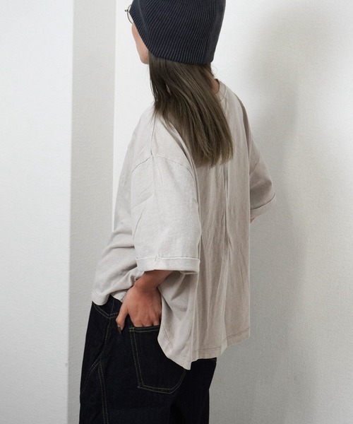 gossara(ゴサラ)の「【立体ロゴデザイン】オンニエンボスTEE(Tシャツ/カットソー・レディース・チャコールグレー/グレイッシュベージュ/ネイビー/キャメル・FREE)」の22枚目の写真