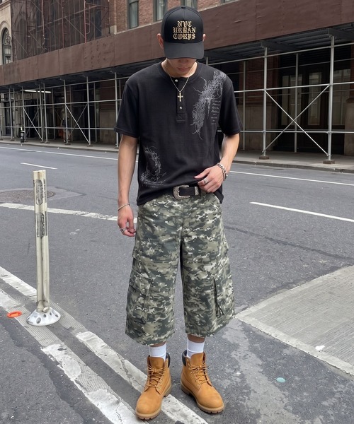 SPINNS(スピンズ)の「ヘンリーネックサーマル半袖Tシャツ/ダークアートプリント(Tシャツ/カットソー・メンズ・ブラック系その他/レッド系その他/アイボリー/カモフラージュ・ONESIZE)」の6枚目の写真