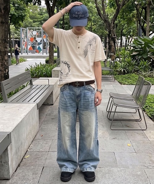 SPINNS(スピンズ)の「ヘンリーネックサーマル半袖Tシャツ/ダークアートプリント(Tシャツ/カットソー・メンズ・ブラック系その他/レッド系その他/アイボリー/カモフラージュ・ONESIZE)」の9枚目の写真