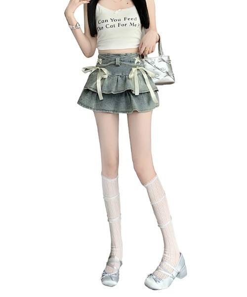 LUCPY（ラクピー）の「リボンベルトティアードデニムミニスカート（スカート・レディース・ブルー/ブラック・LARGE/MEDIUM/SMALL）」の5枚目の写真