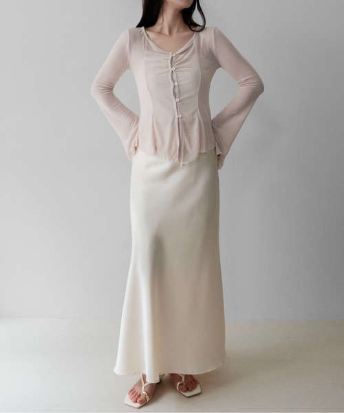on:nue(オンニュ)の「【on:nue】フロントギャザーベルスリーブカーディガン /26-27 AW COLLECTION(カーディガン/ボレロ・レディース・ブラック/ベージュ・FREE)」の10枚目の写真