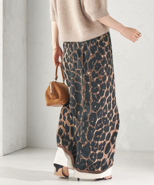 SHIPS（シップス）の「manipuri: 120*120 STOLE 26AW（ストール/ショール・レディース・ダークブラウン/ブルー/オレンジ/ブラウン・ONE SIZE）」の6枚目の写真