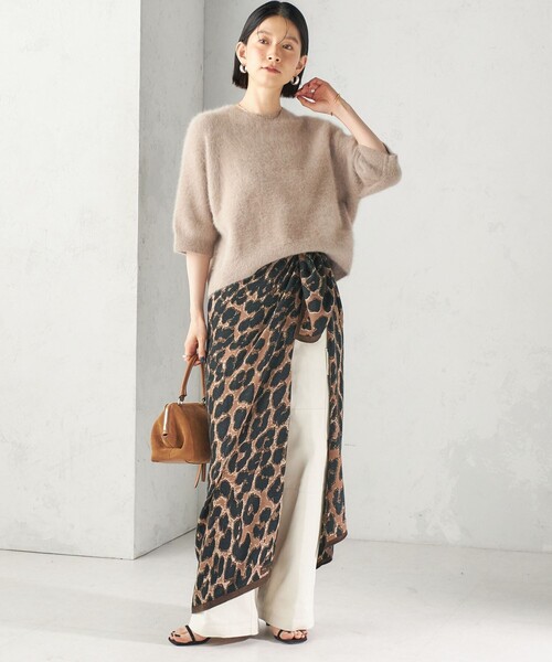 SHIPS（シップス）の「manipuri: 120*120 STOLE 26AW（ストール/ショール・レディース・ダークブラウン/ブルー/オレンジ/ブラウン・ONE SIZE）」の8枚目の写真