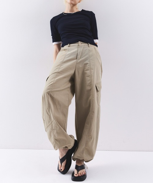 HANNE(アン)の「ライトカーゴパンツ(カーゴパンツ・レディース・ベージュ・S/M)」の6枚目の写真