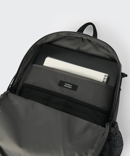MUSINSA STANDARD（ムシンサスタンダード）の「[シティレジャー] リップストップストリングハイキングバックパック [マッドグレー]（バックパック/リュック・レディース・その他・FREE）」の5枚目の写真