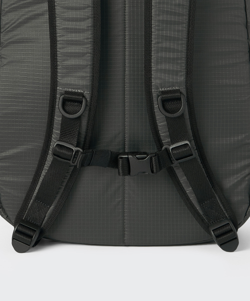 MUSINSA STANDARD（ムシンサスタンダード）の「[シティレジャー] リップストップストリングハイキングバックパック [マッドグレー]（バックパック/リュック・レディース・その他・FREE）」の9枚目の写真