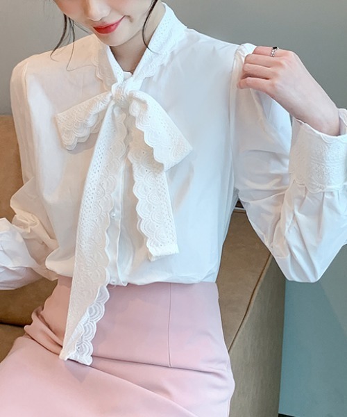 AMAJI(アマジ)の「コットン 長袖白シャツ(シャツ/ブラウス・レディース・ホワイト・SMALL/MEDIUM/LARGE/X-LARGE)」の3枚目の写真