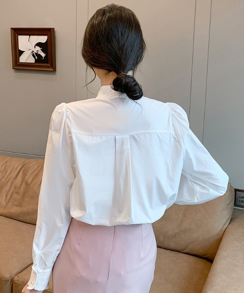 AMAJI(アマジ)の「コットン 長袖白シャツ(シャツ/ブラウス・レディース・ホワイト・SMALL/MEDIUM/LARGE/X-LARGE)」の2枚目の写真